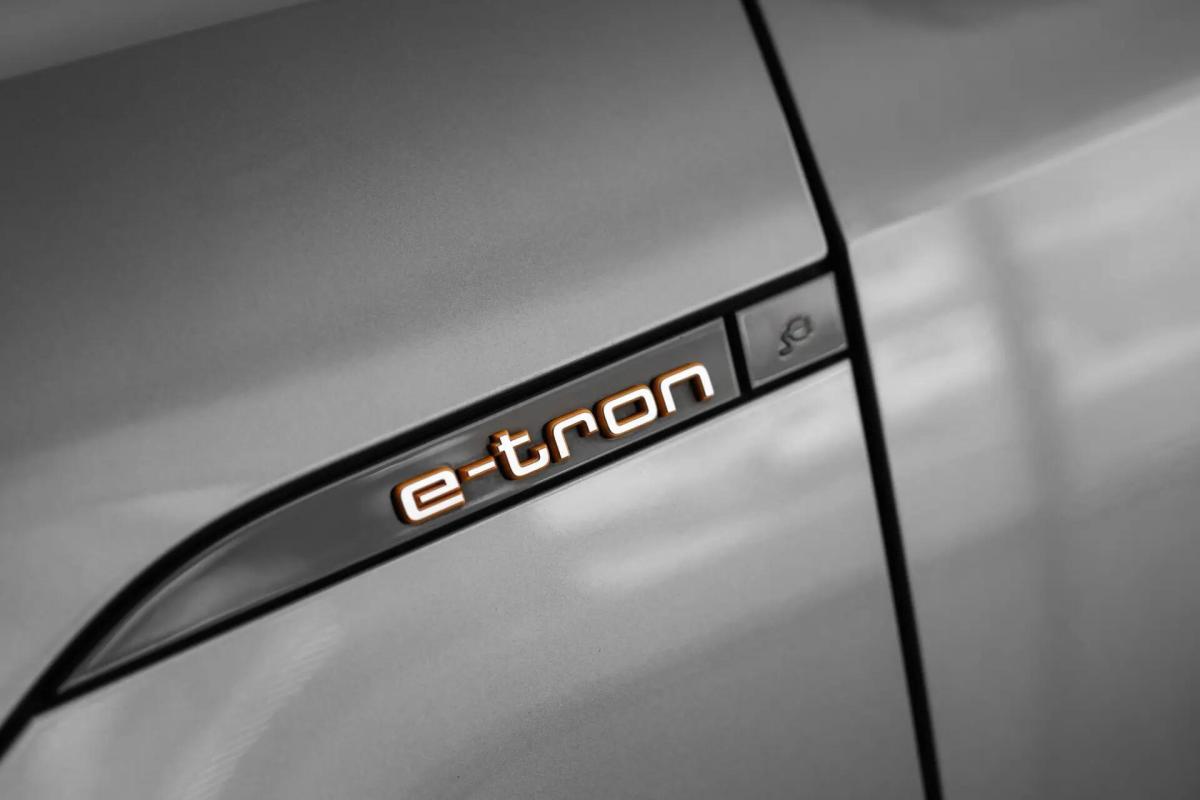 audi-e-tron-2020-eletrico-0cc
