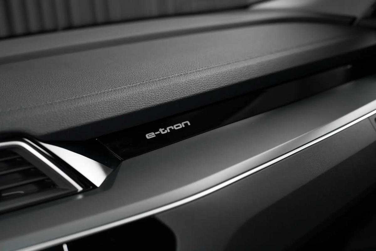 audi-e-tron-2020-eletrico-0cc