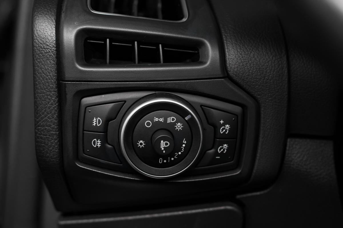 ford-focus-2016-gasolina-999cc