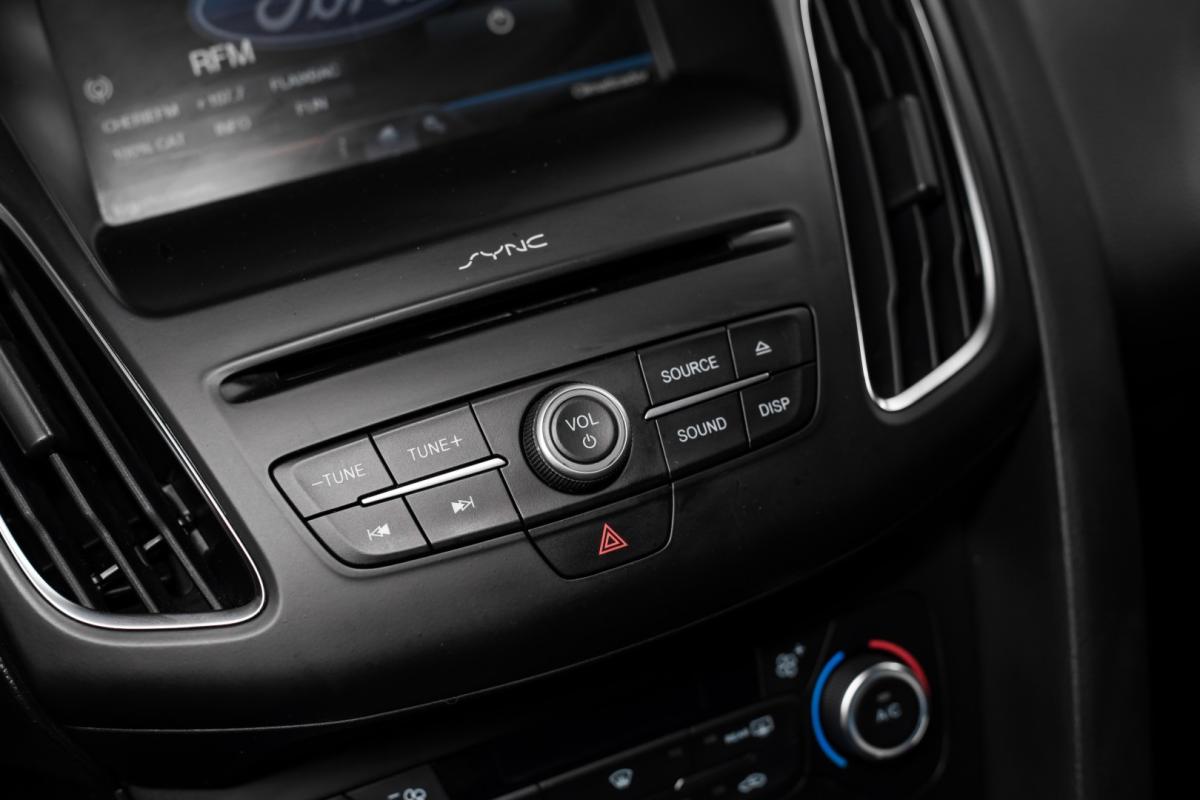 ford-focus-2016-gasolina-999cc