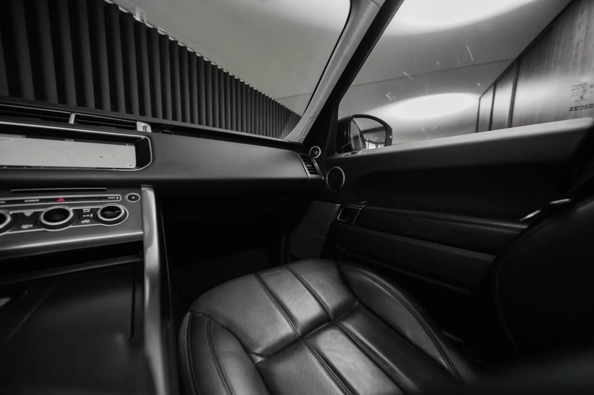 land-rover-range-rover-sport-2017-diesel-1999cc