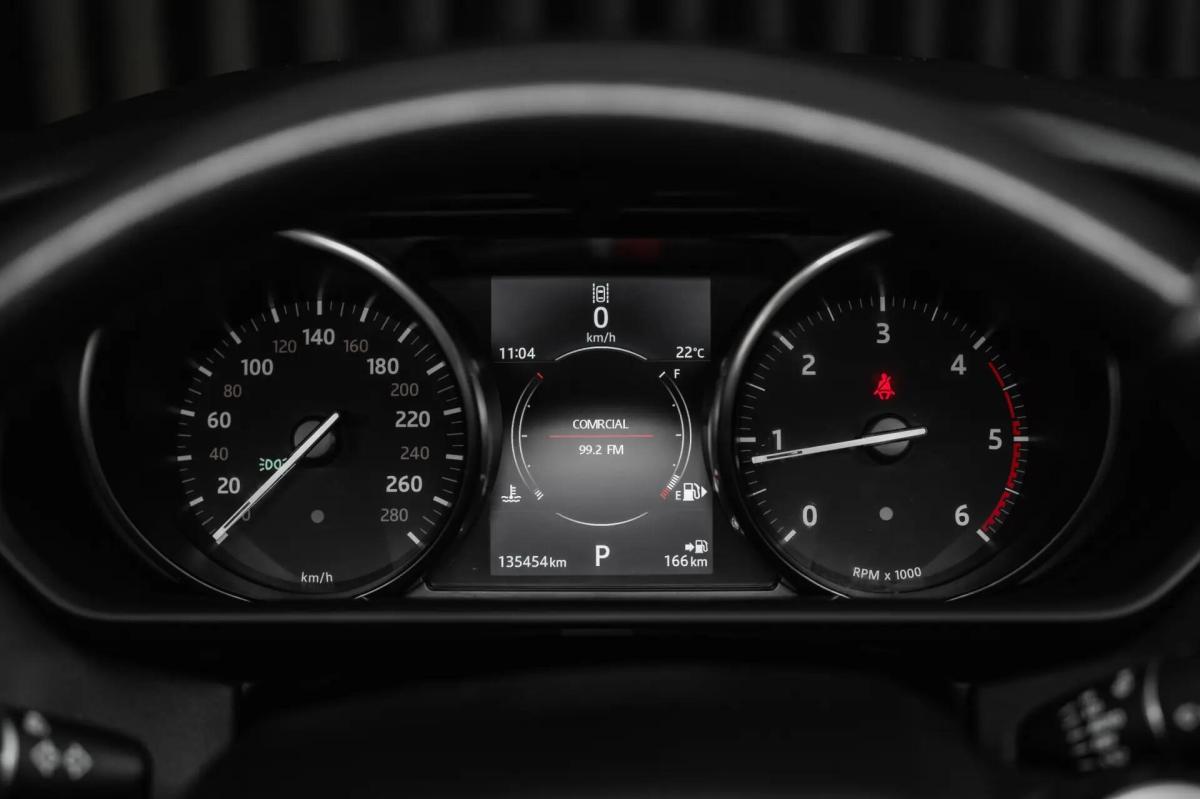 land-rover-range-rover-sport-2017-diesel-1999cc