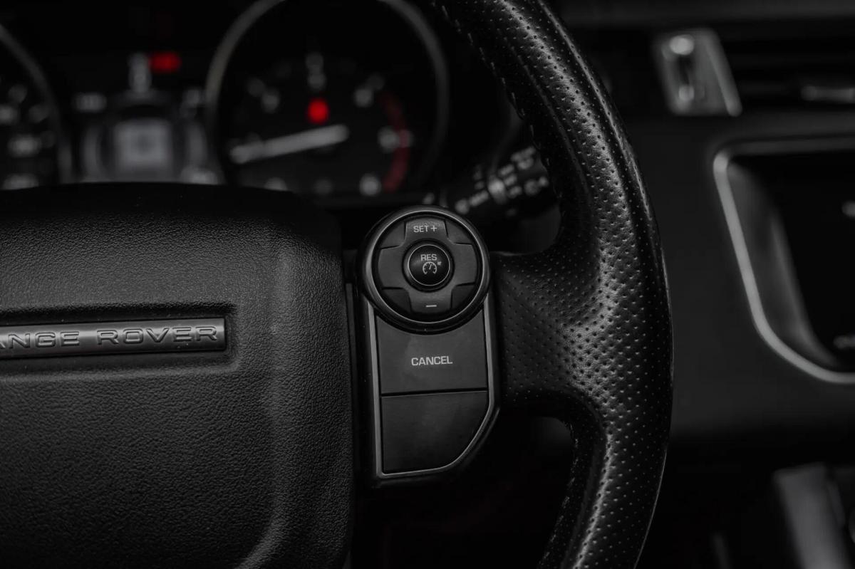 land-rover-range-rover-sport-2017-diesel-1999cc