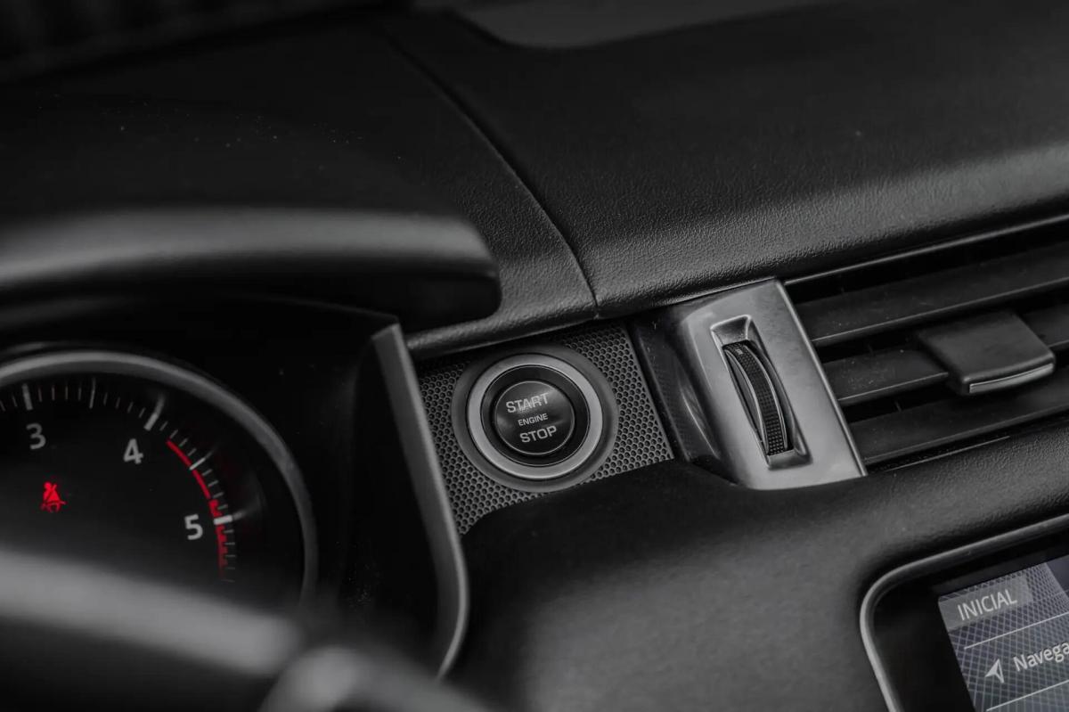 land-rover-range-rover-sport-2017-diesel-1999cc
