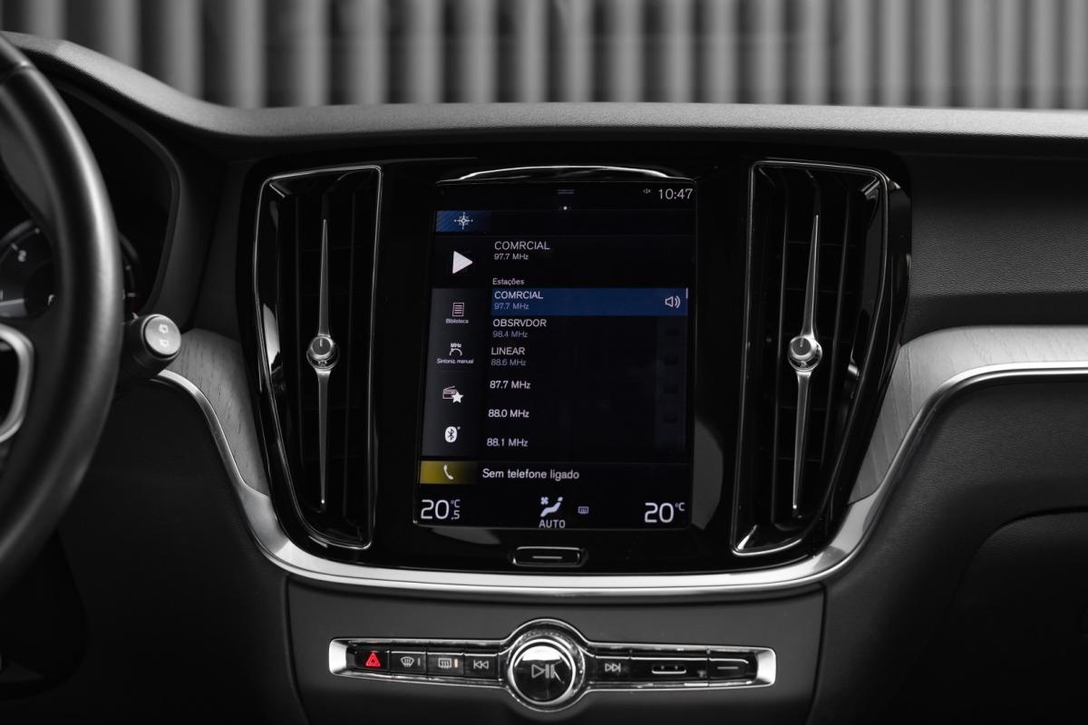volvo-v60-2021-diesel-1969cc