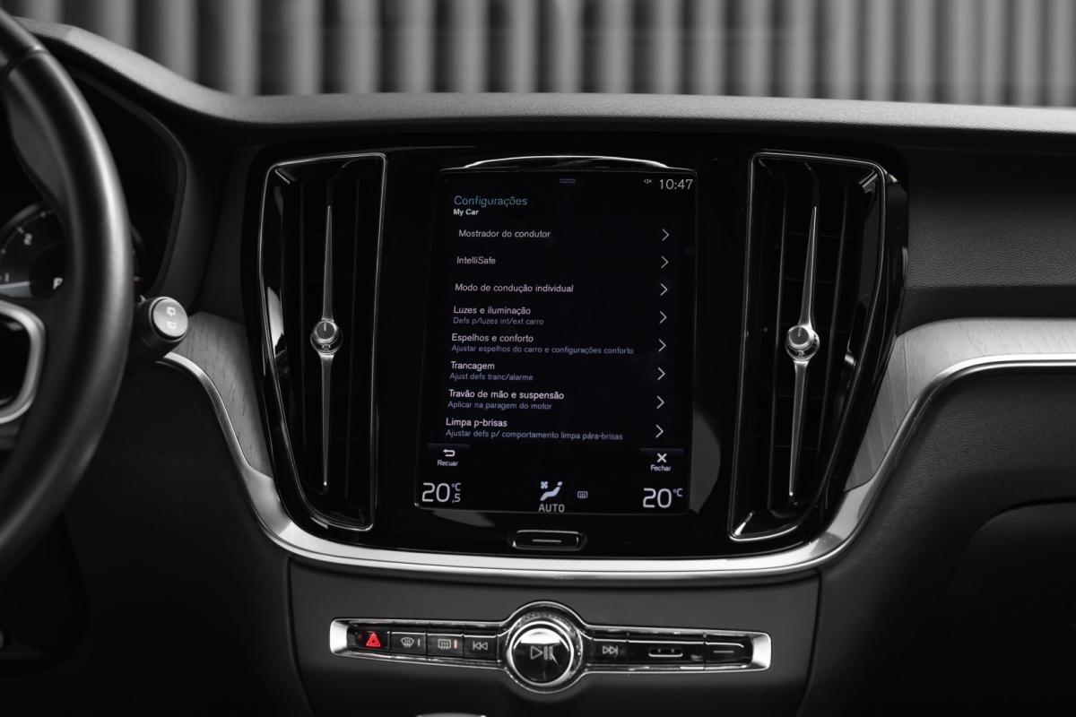 volvo-v60-2021-diesel-1969cc