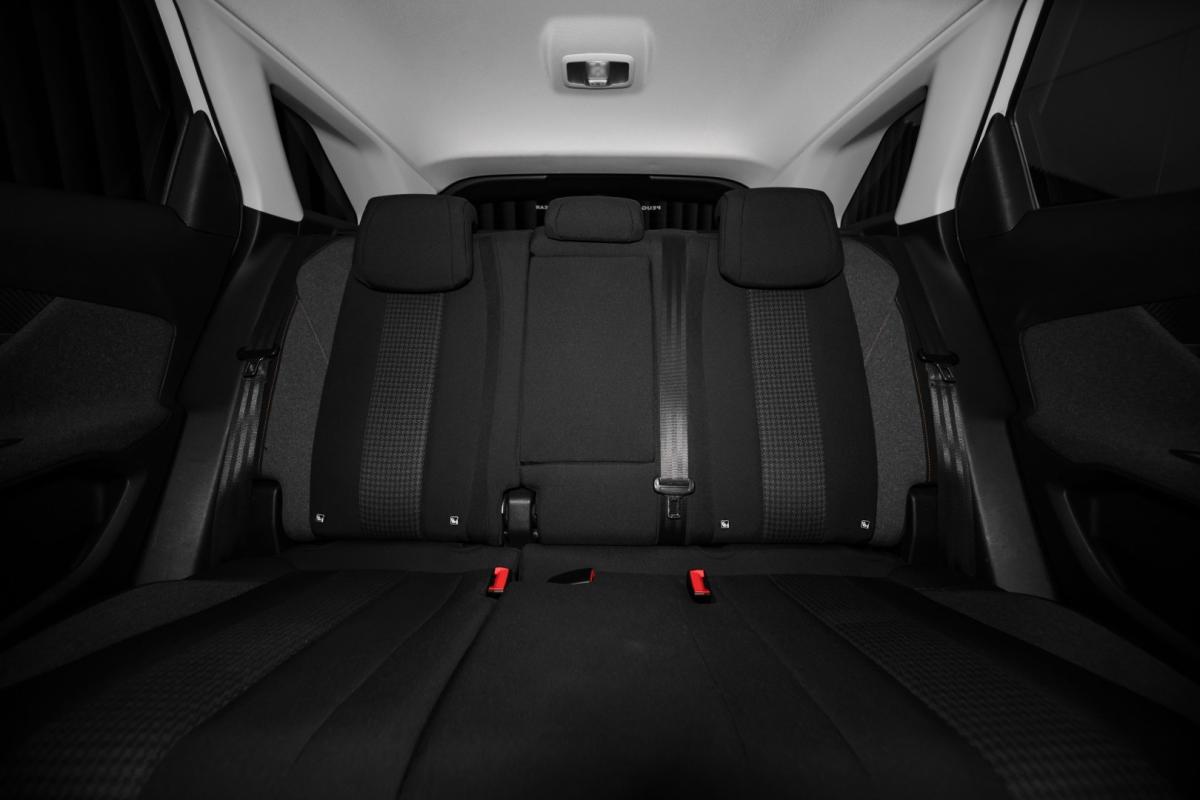 peugeot-3008-2018-diesel-1560cc