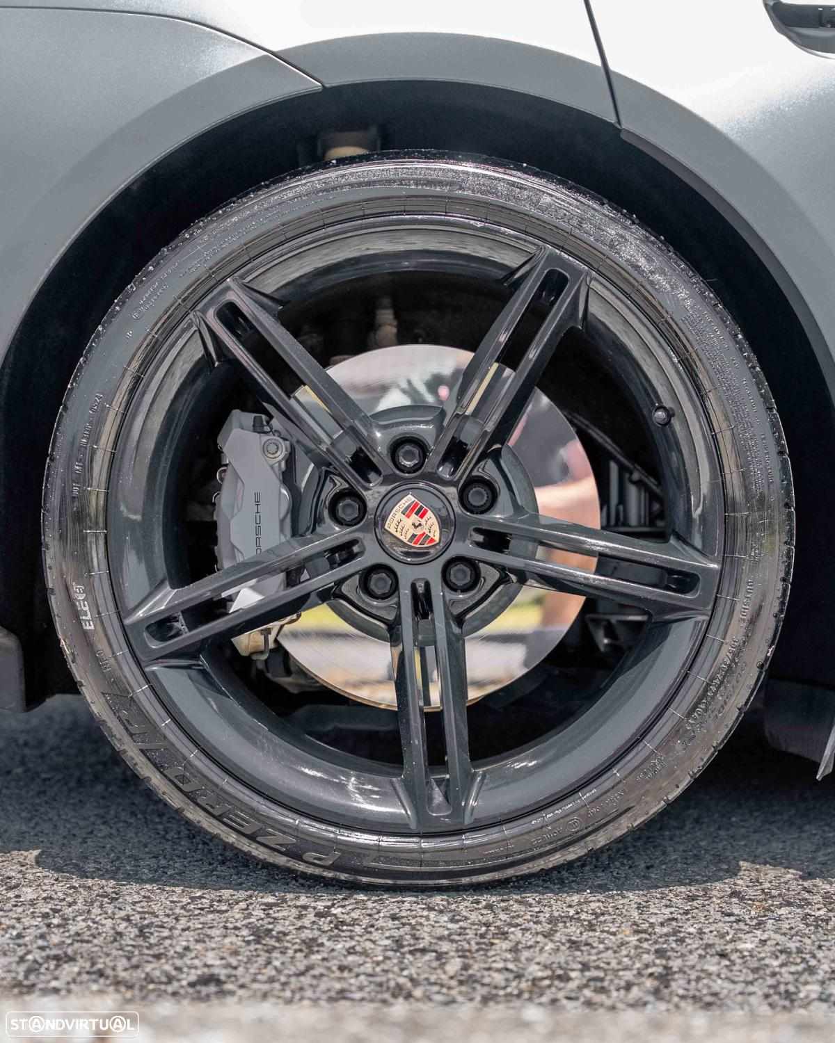 porsche-taycan-turbo-2021-eletrico