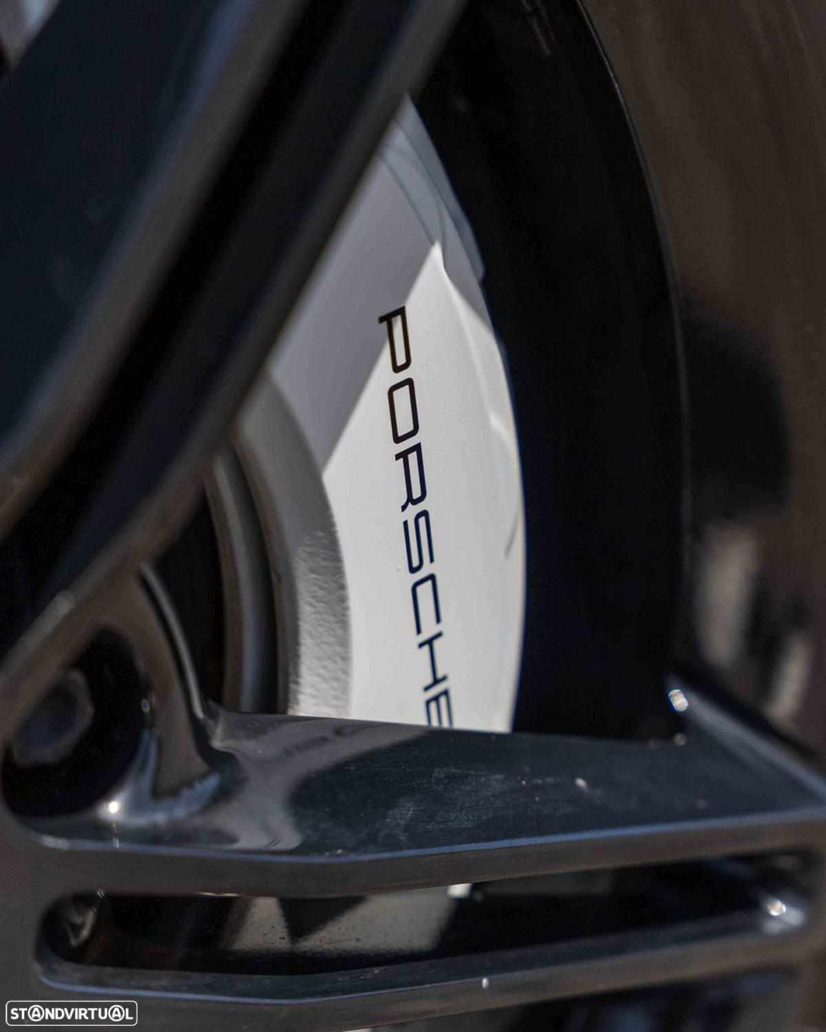 porsche-taycan-turbo-2021-eletrico