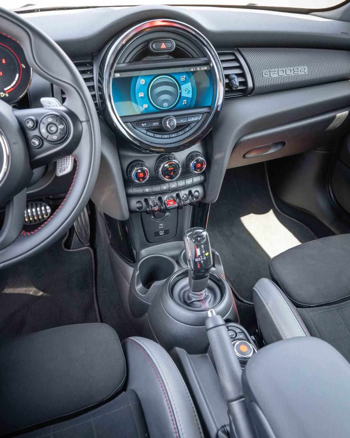 mini-hatch-gp-2020-gasolina-1998cc