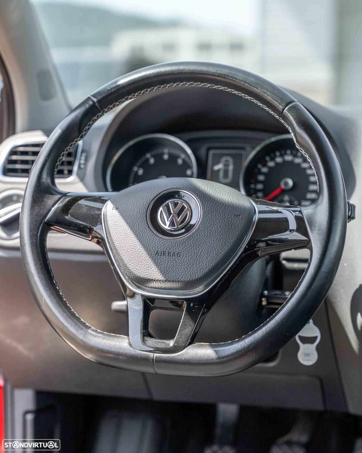 volkswagen-polo-1-0-2015-gasolina-999cc