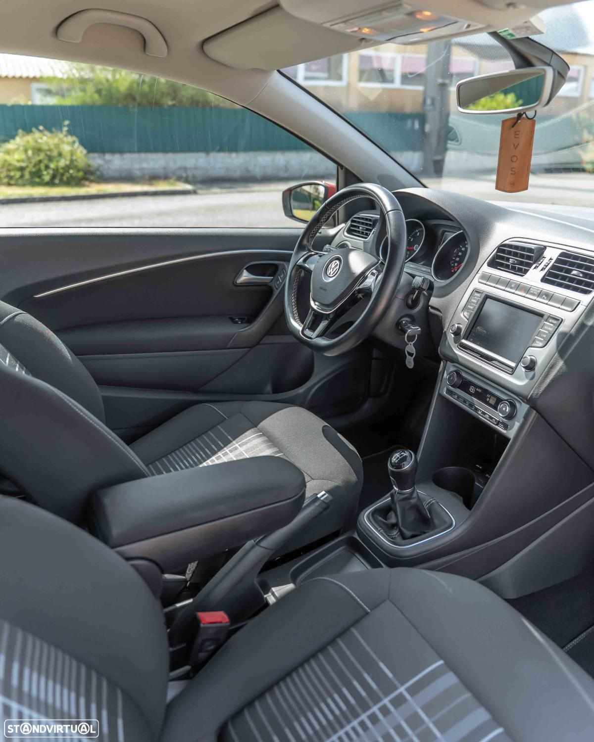 volkswagen-polo-1-0-2015-gasolina-999cc