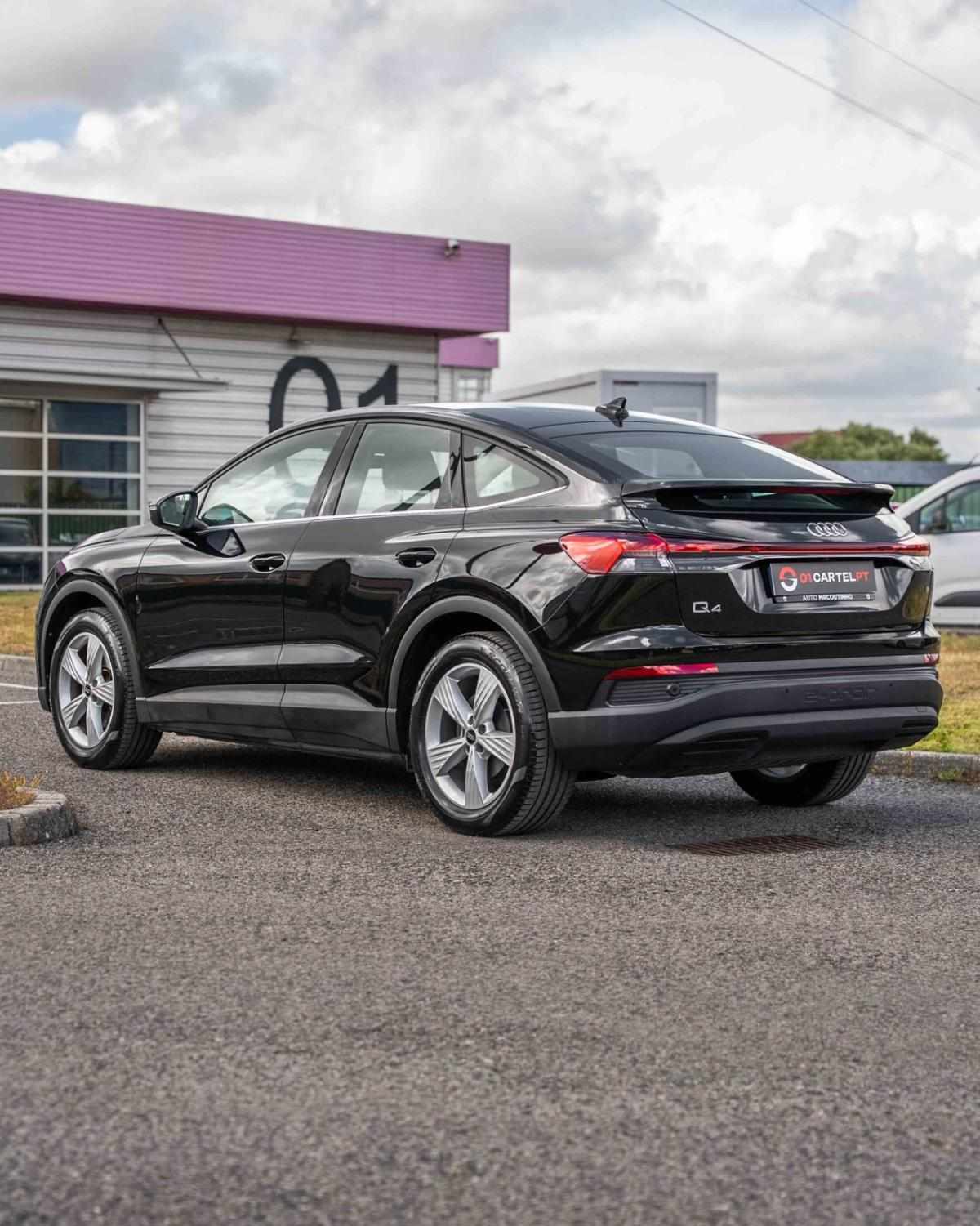 audi-q4-e-tron-35-e-tron-2022-eletrico