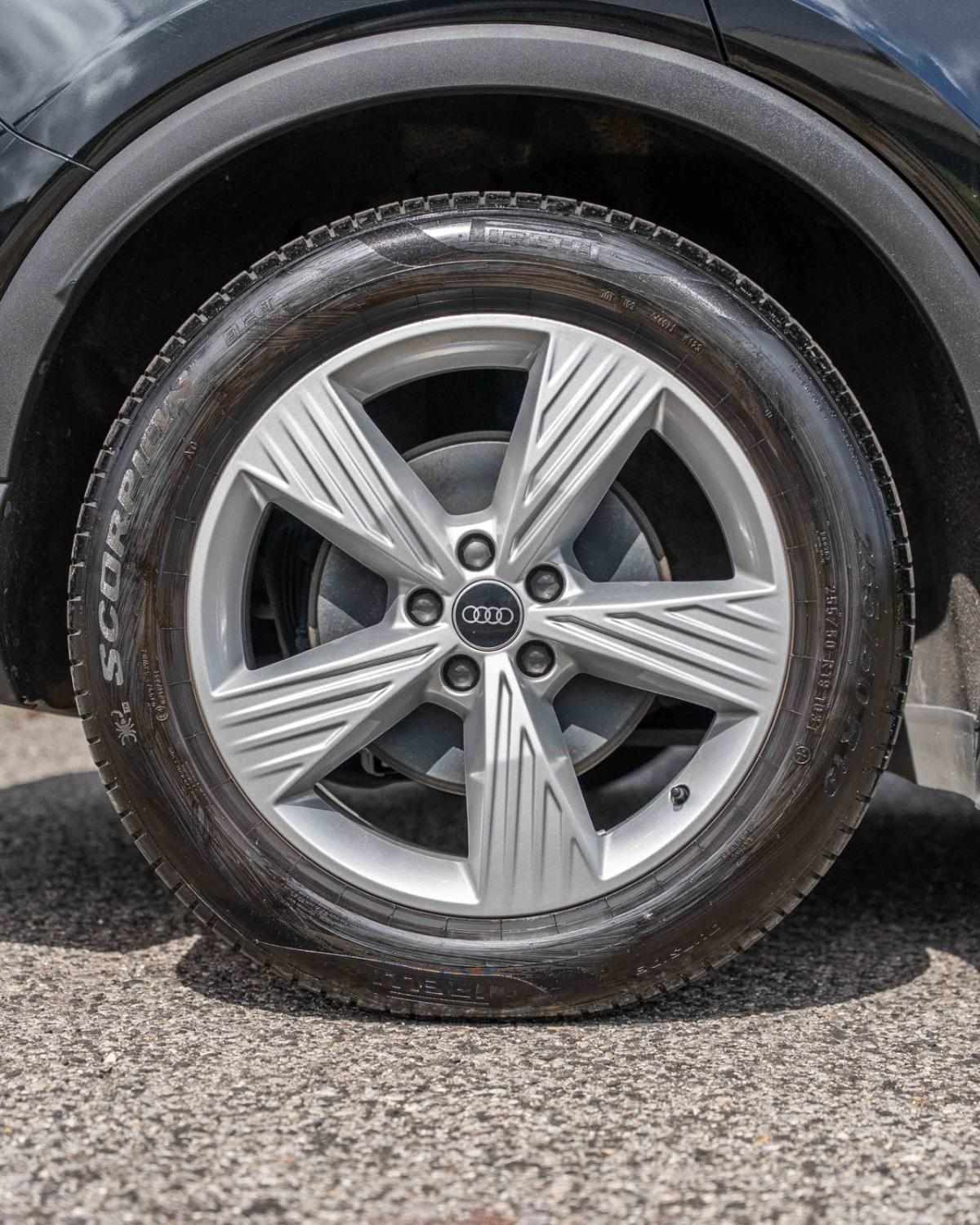 audi-q4-e-tron-35-e-tron-2022-eletrico