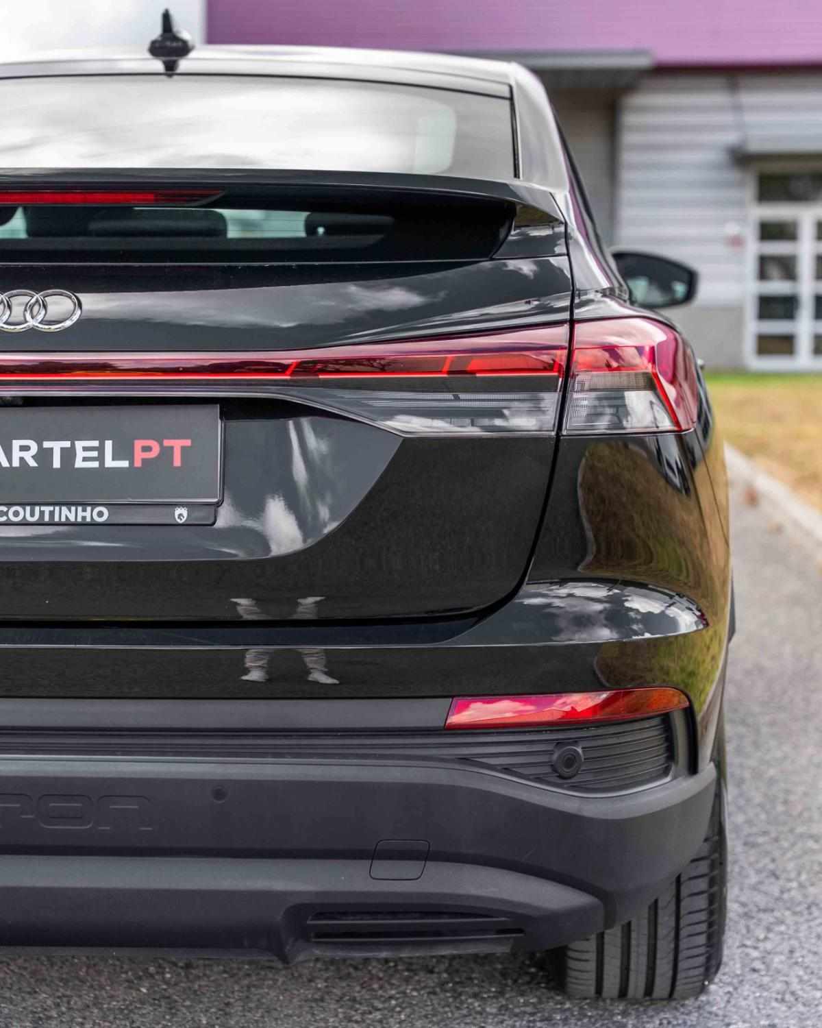 audi-q4-e-tron-35-e-tron-2022-eletrico