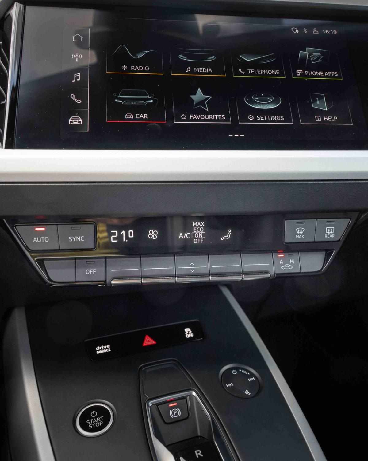 audi-q4-e-tron-35-e-tron-2022-eletrico