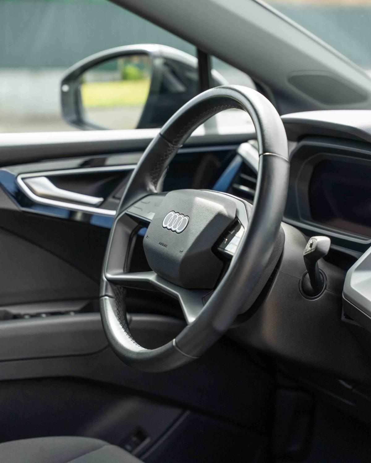 audi-q4-e-tron-35-e-tron-2022-eletrico