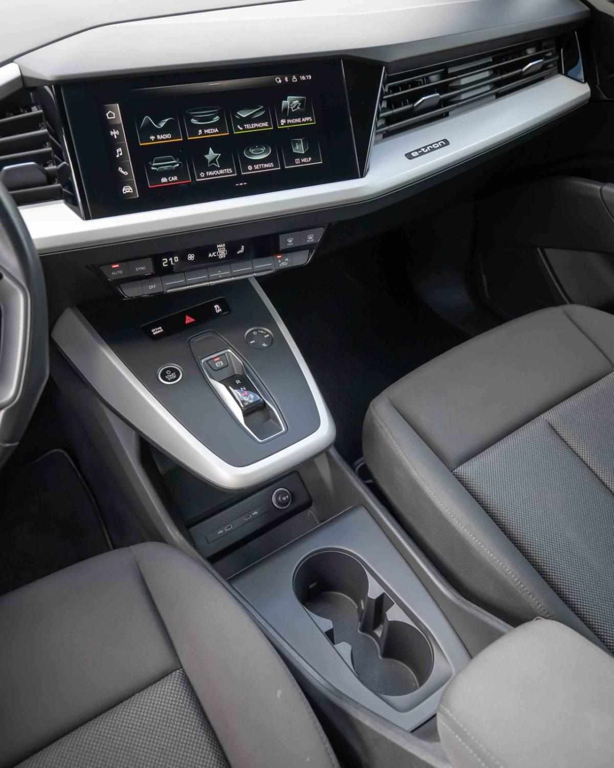 audi-q4-e-tron-35-e-tron-2022-eletrico