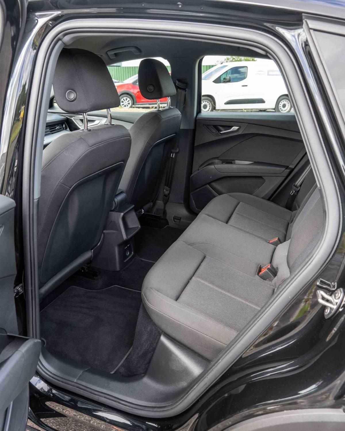 audi-q4-e-tron-35-e-tron-2022-eletrico