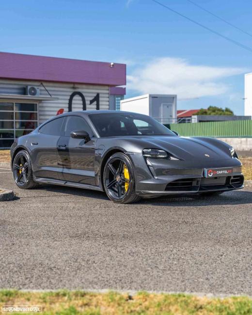 porsche-taycan-turbo-s-2020-eletrico