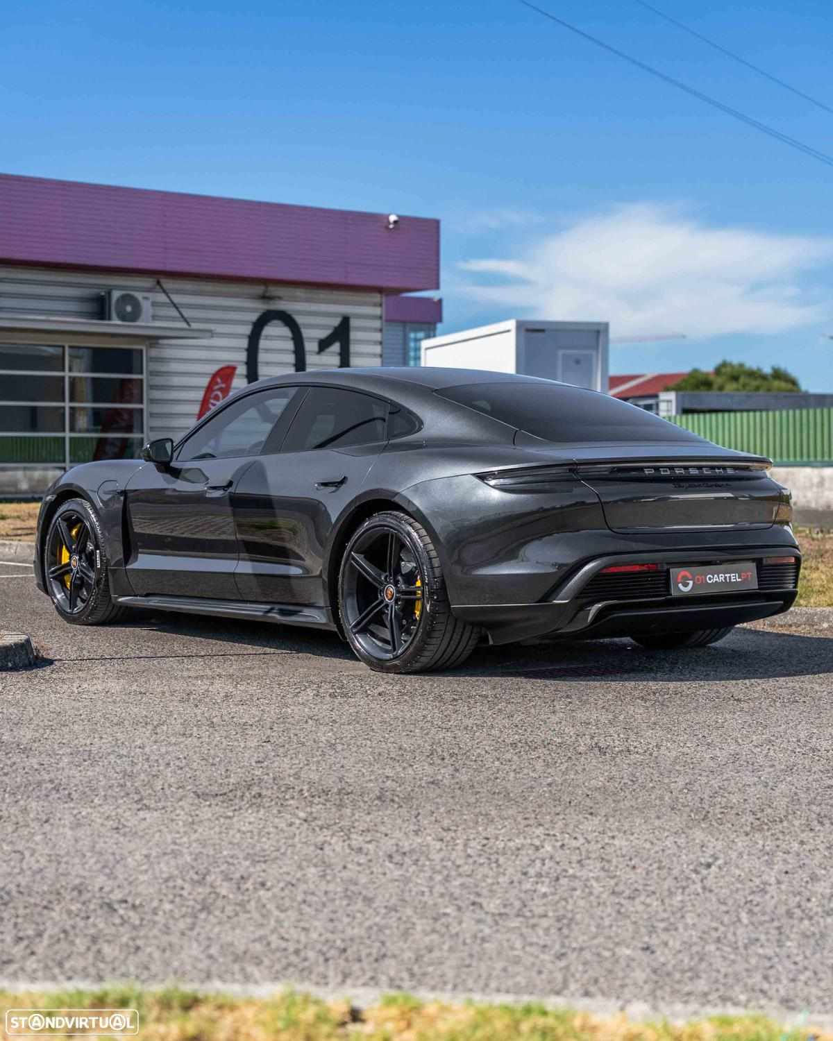 porsche-taycan-turbo-s-2020-eletrico