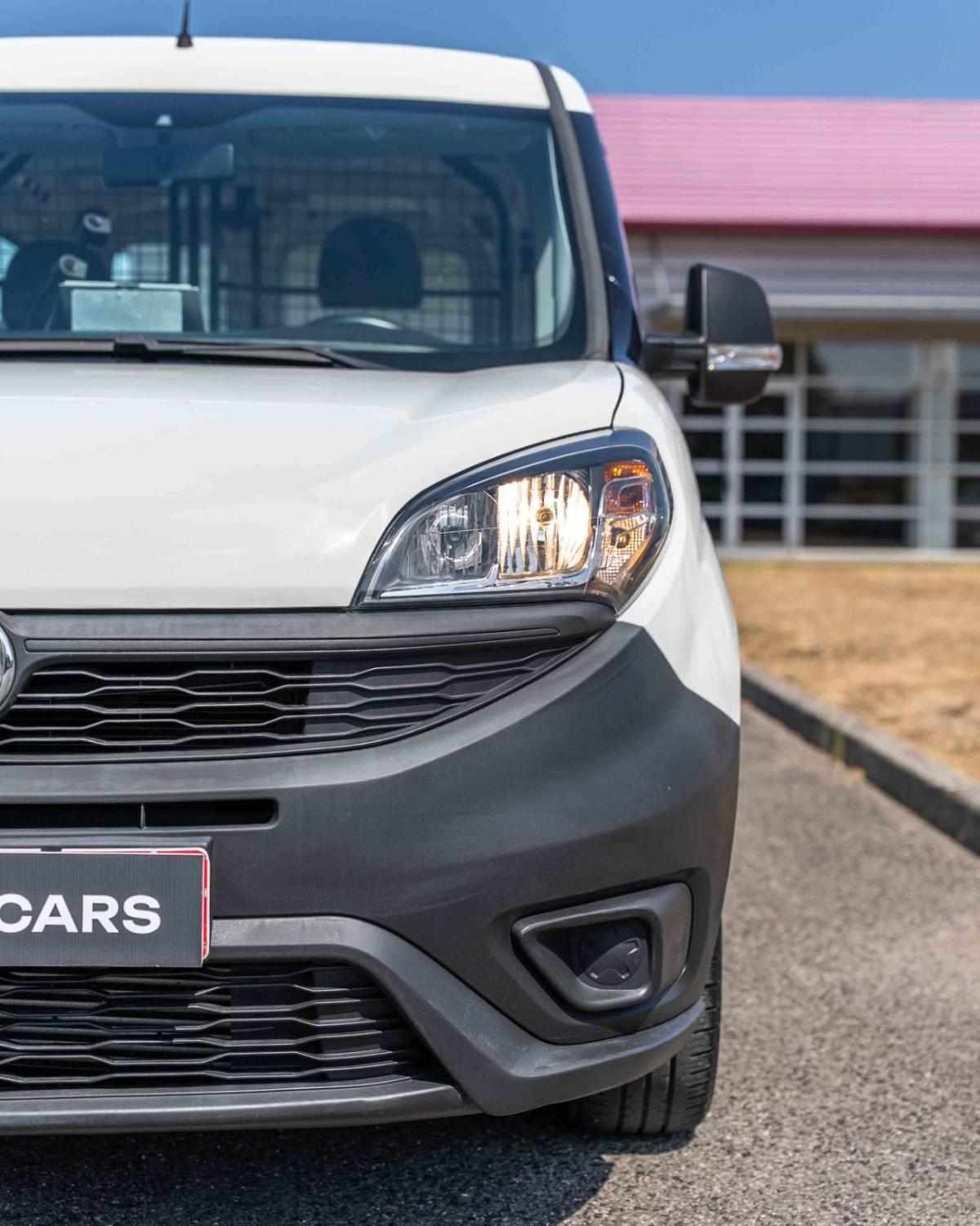 fiat-doblo-1-2-95cv-2018-diesel-1248cc