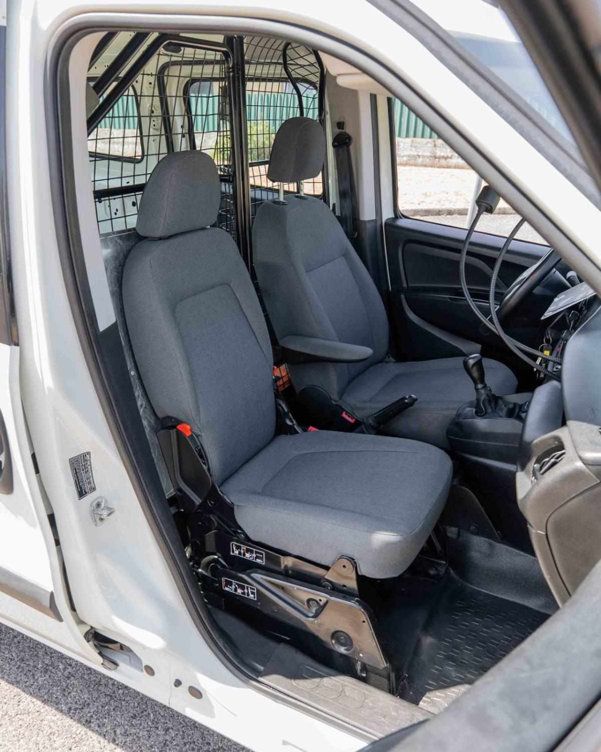 fiat-doblo-1-2-95cv-2018-diesel-1248cc