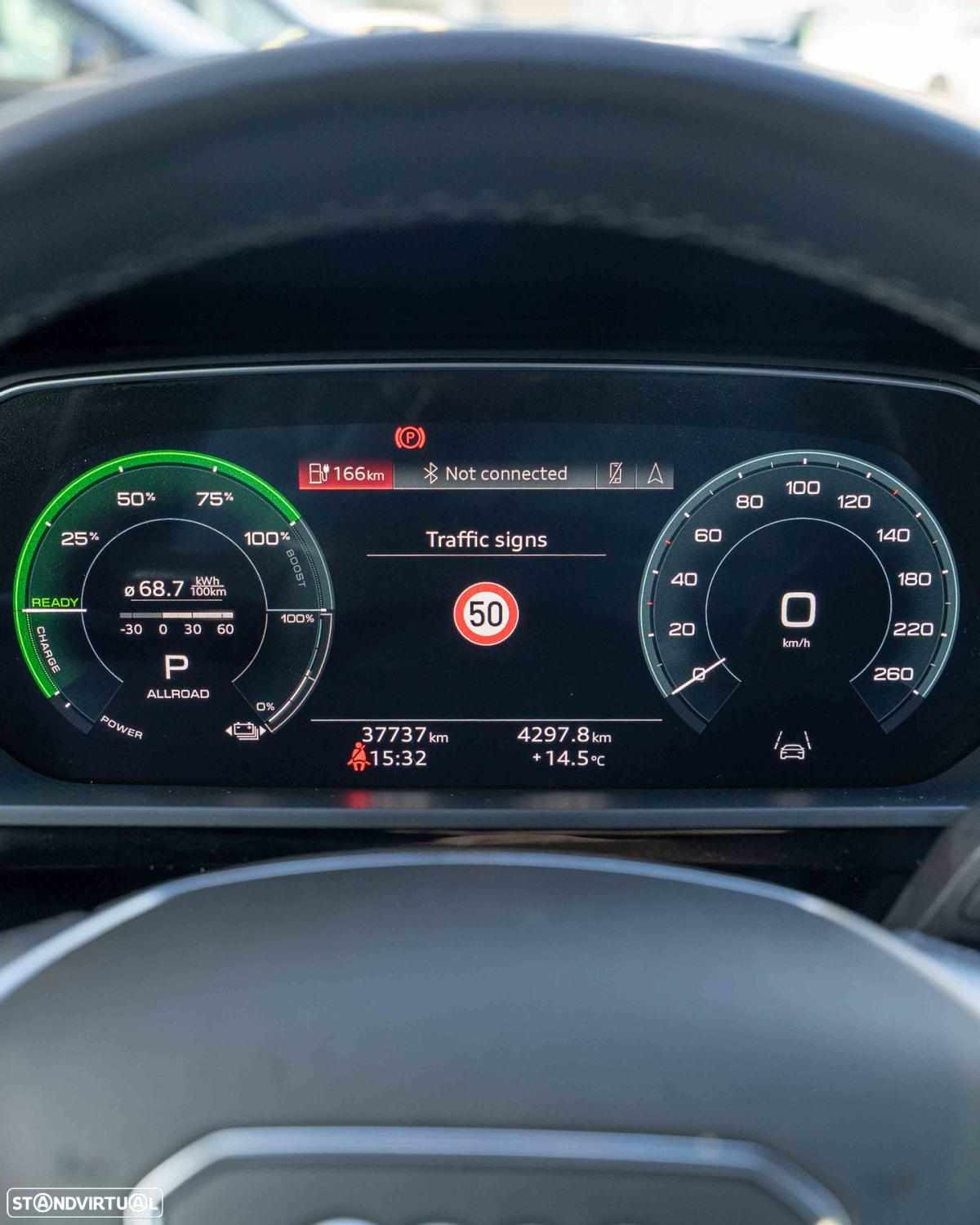 audi-e-tron-55-quattro-2022-eletrico