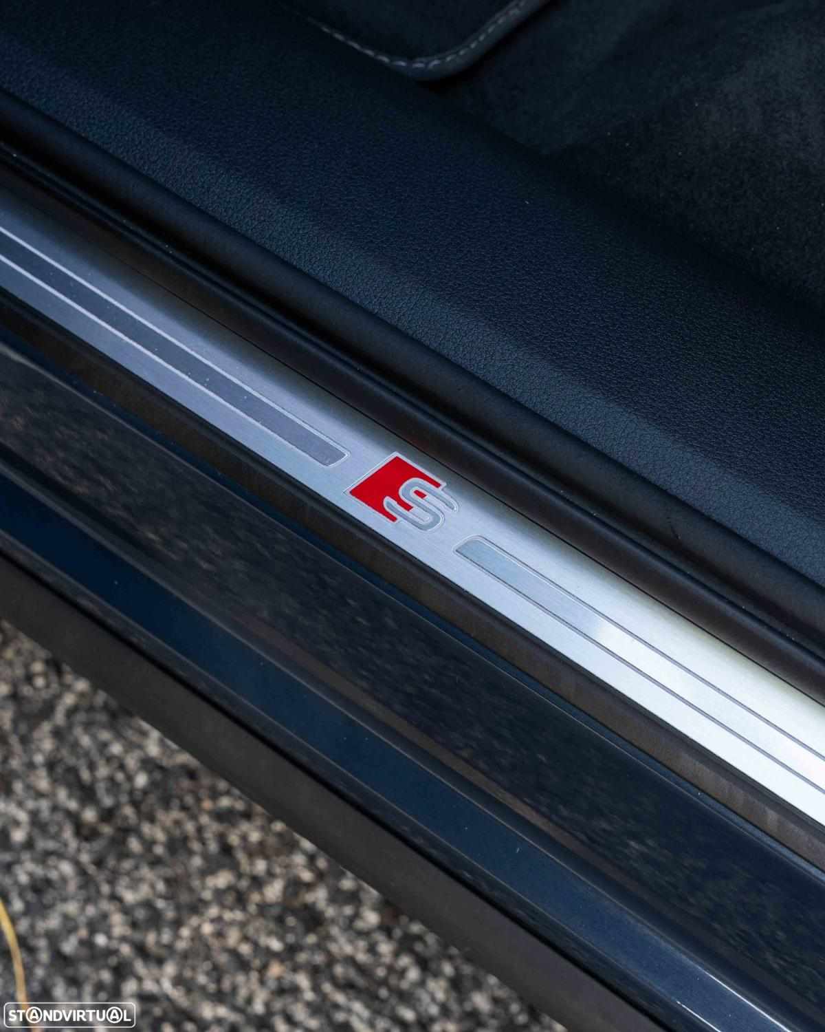 audi-e-tron-55-quattro-2022-eletrico