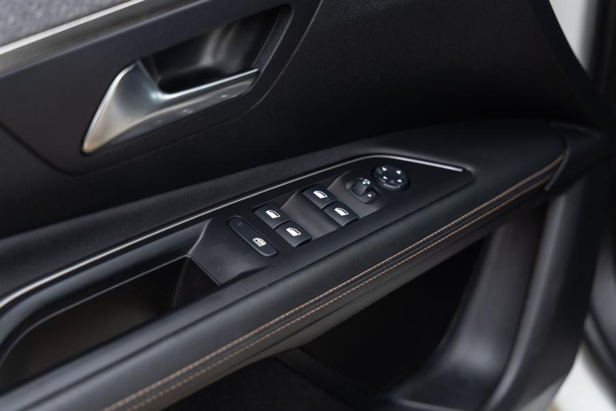 peugeot-3008-2019-diesel-1499cc