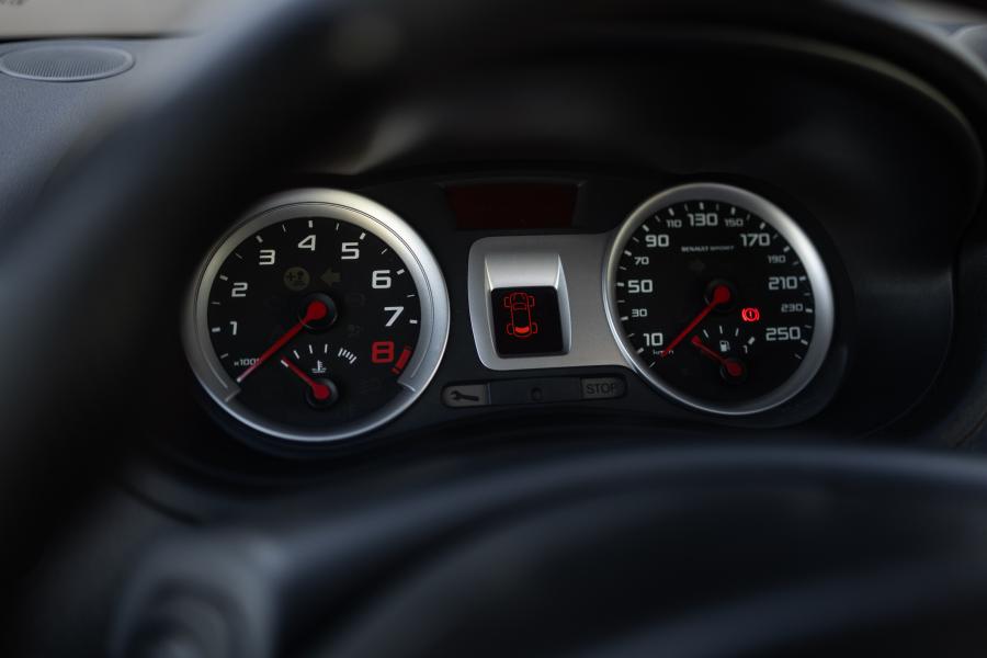 renault-clio-2007-gasolina-1998cc