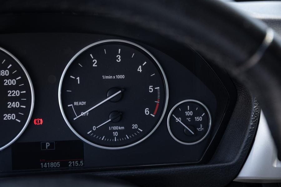 bmw-serie-3-2015-diesel-1995cc