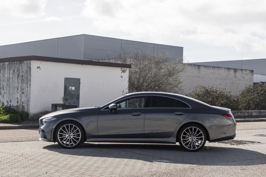 mercedes-benz-cls-2018-diesel-2925cc