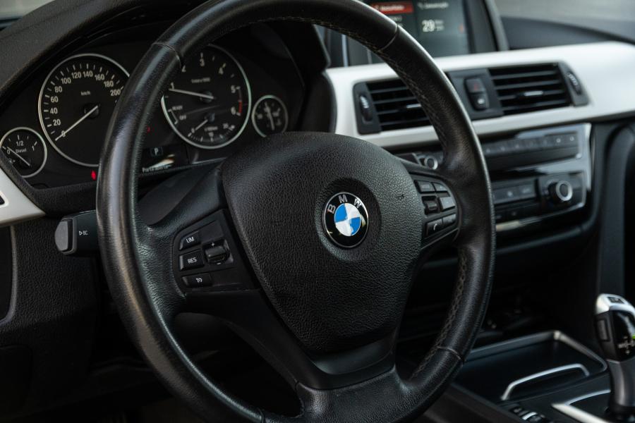 bmw-serie-3-2019-diesel-1995cc