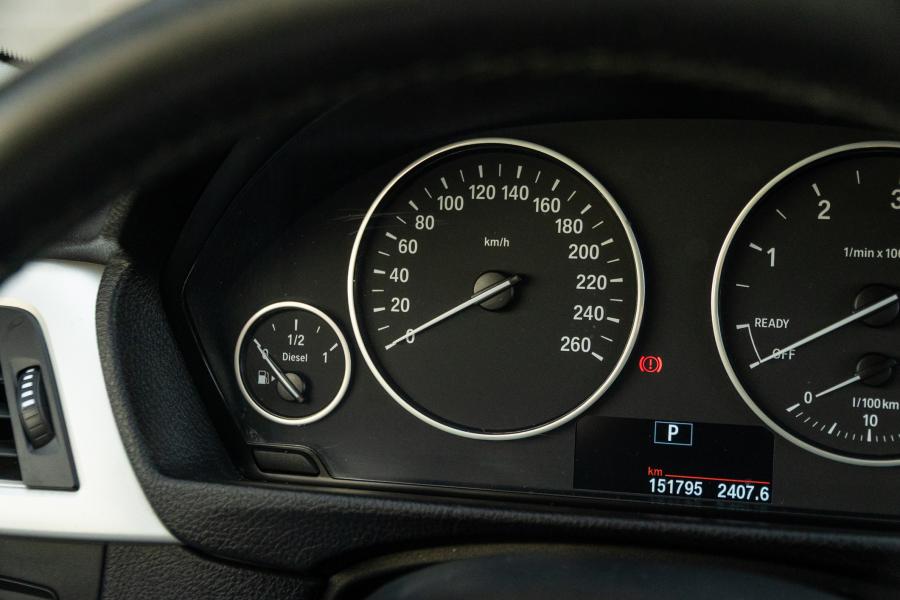 bmw-serie-3-2019-diesel-1995cc