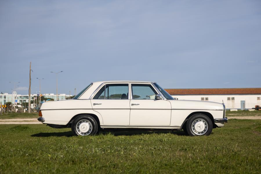 mercedes-benz-240-1974-diesel-2403cc