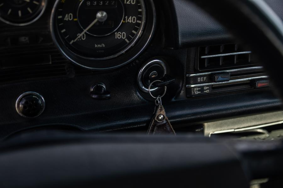 mercedes-benz-240-1974-diesel-2403cc