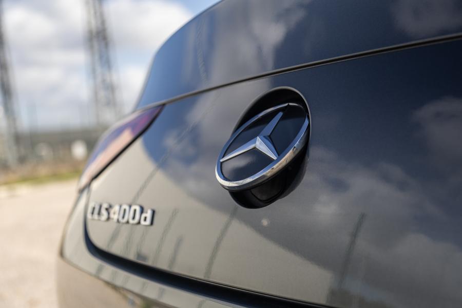 mercedes-benz-cls-2018-diesel-2925cc
