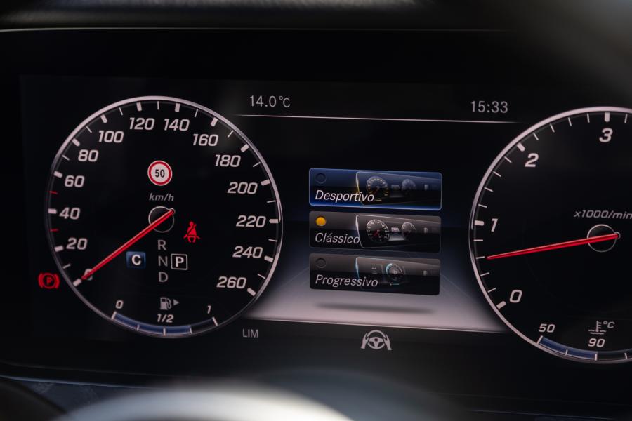 mercedes-benz-cls-2018-diesel-2925cc