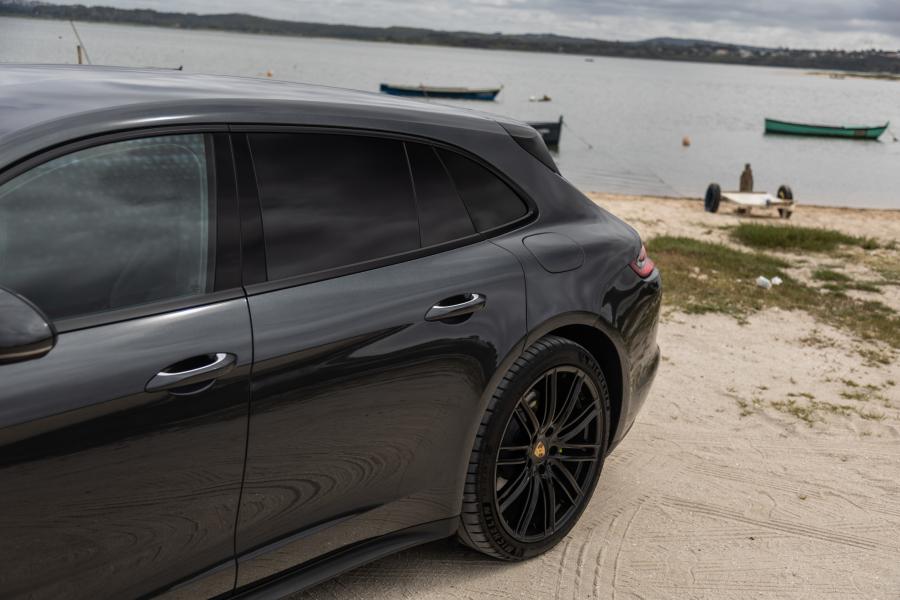 porsche-panamera-sport-turismo-2018-hibrido-a-gasolina-2894cc