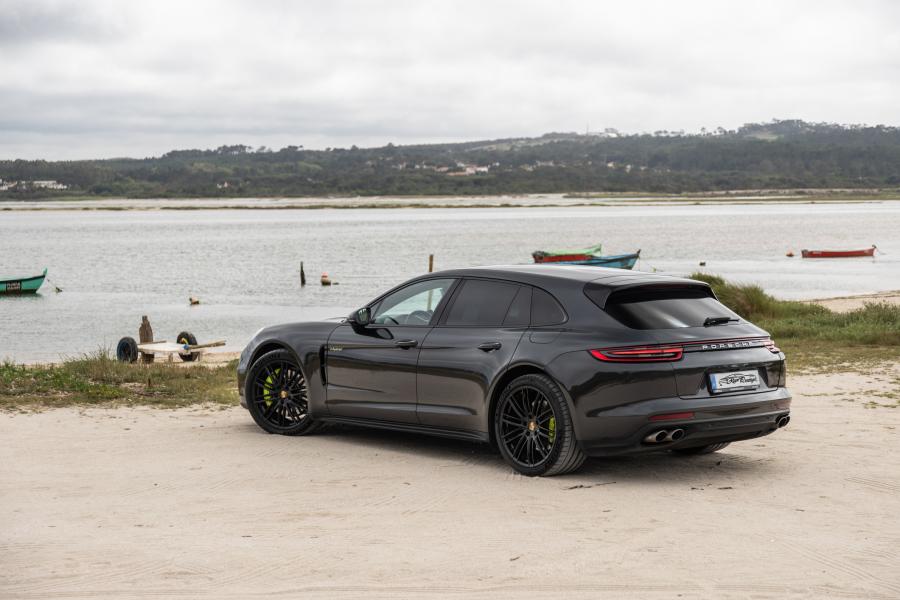 porsche-panamera-sport-turismo-2018-hibrido-a-gasolina-2894cc