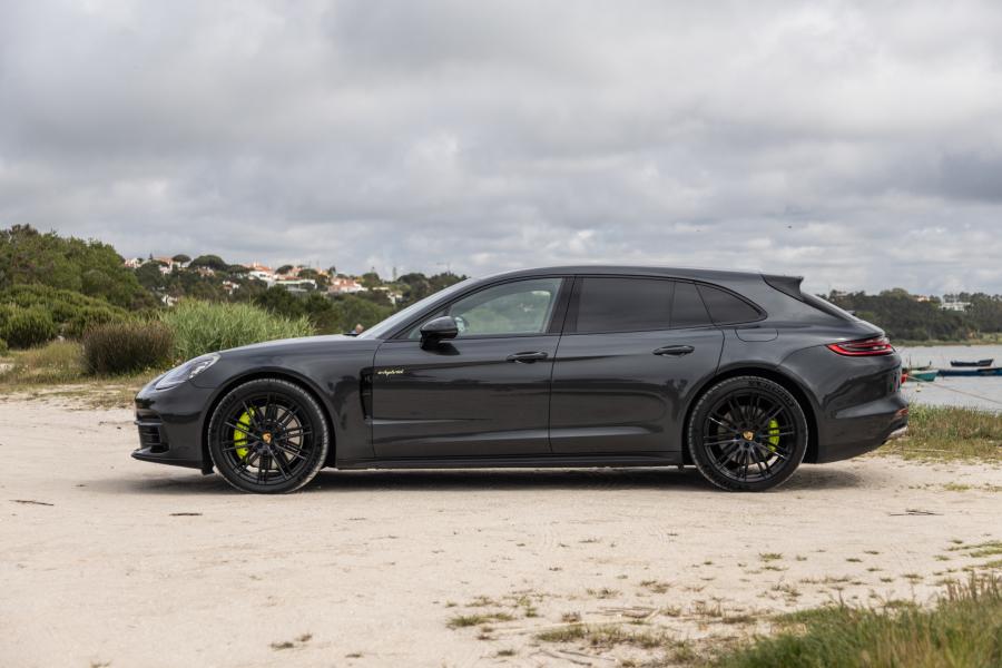 porsche-panamera-sport-turismo-2018-hibrido-a-gasolina-2894cc