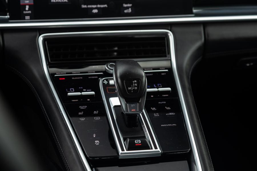 porsche-panamera-sport-turismo-2018-hibrido-a-gasolina-2894cc
