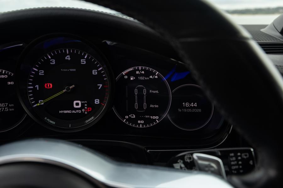 porsche-panamera-sport-turismo-2018-hibrido-a-gasolina-2894cc