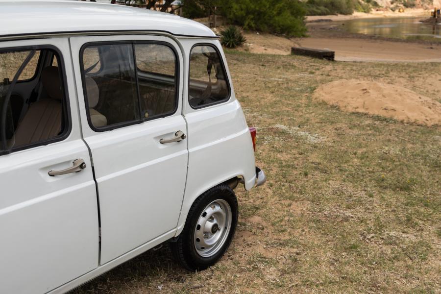 renault-4-1990-gasolina-956cc