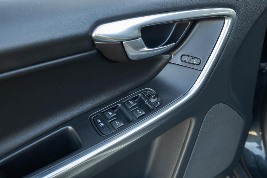 volvo-xc60-2012-diesel-1984cc