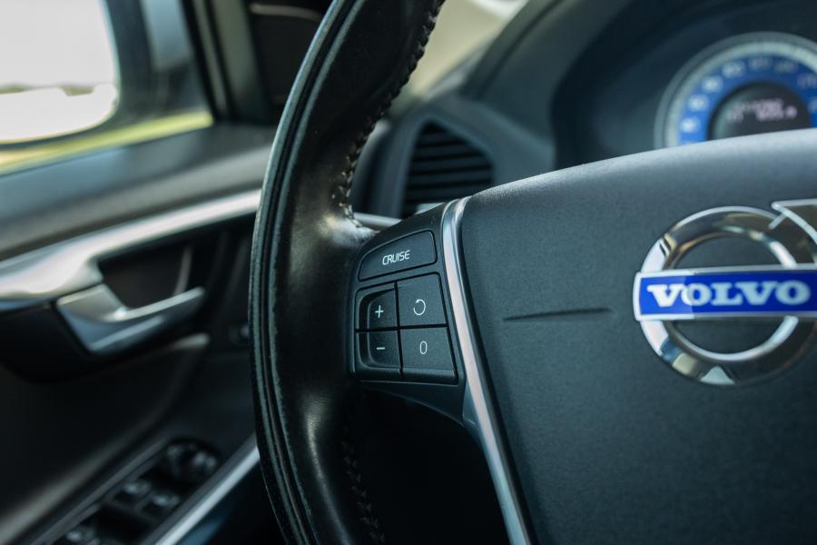 volvo-xc60-2012-diesel-1984cc