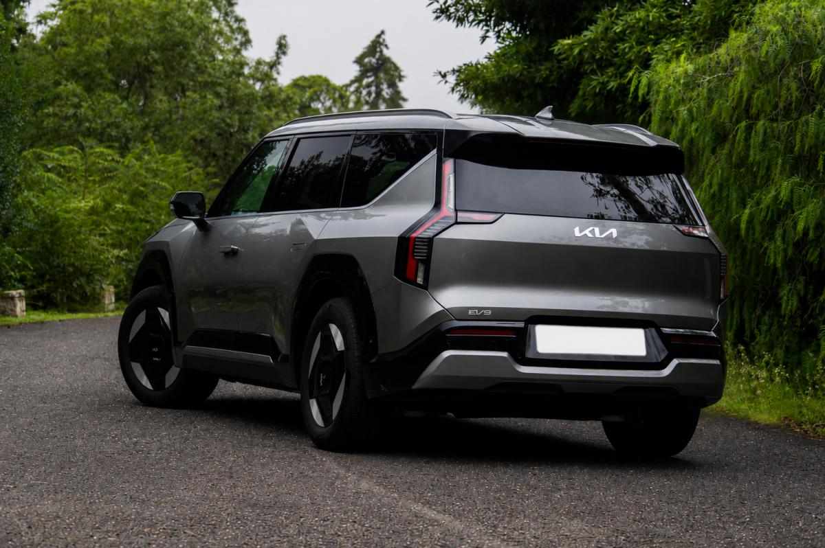 kia-ev9-99-8-kwh-rwd-2023-eletrico
