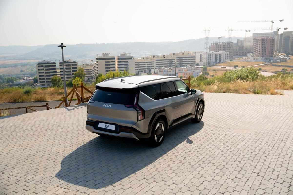 kia-ev9-99-8-kwh-rwd-2023-eletrico