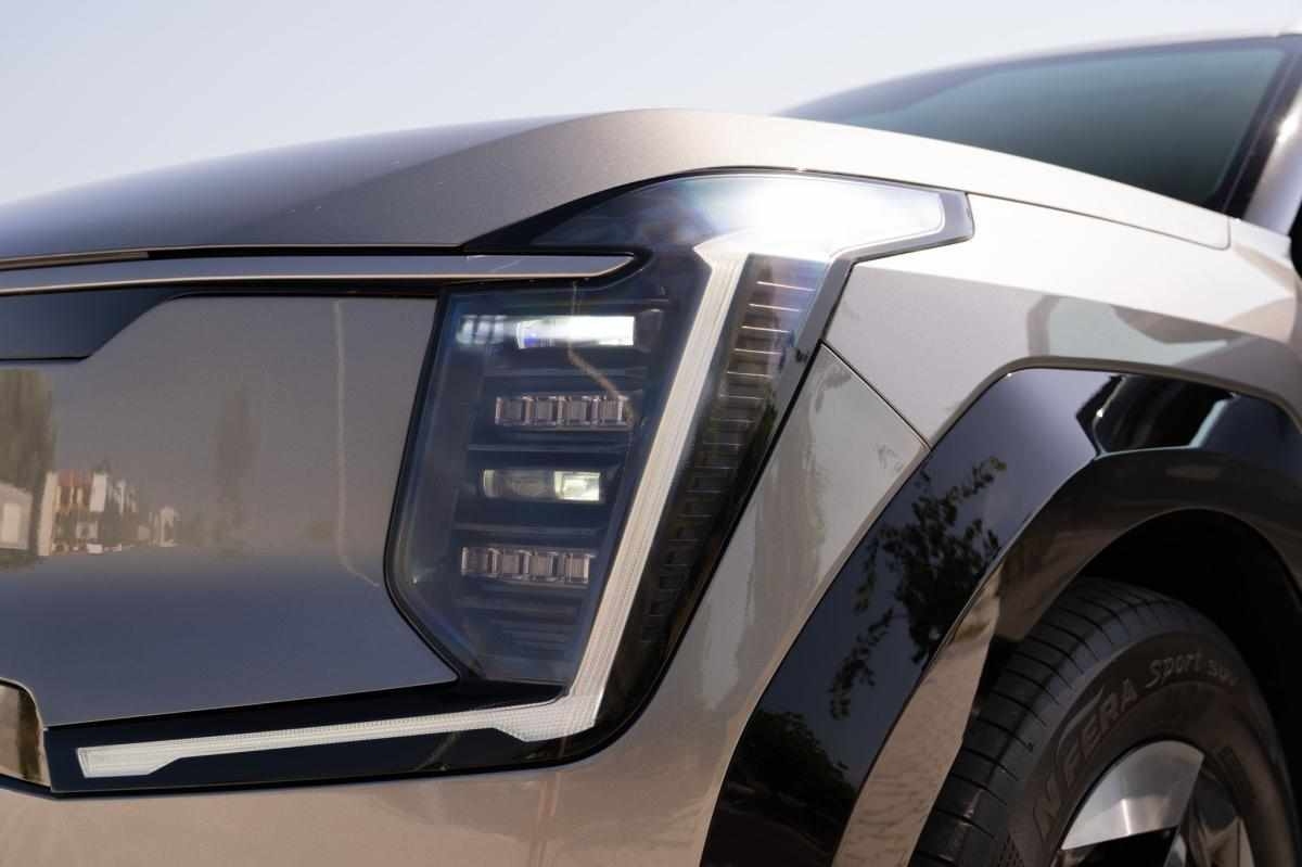 kia-ev9-99-8-kwh-rwd-2023-eletrico